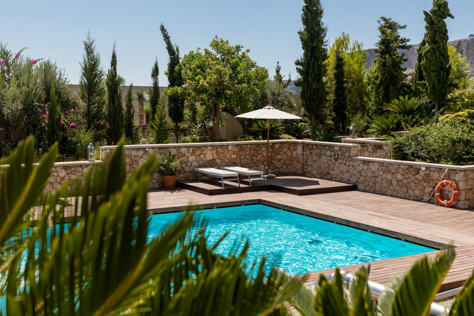 Mitchell Kari Michele pool services